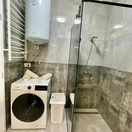 شقة Ivana